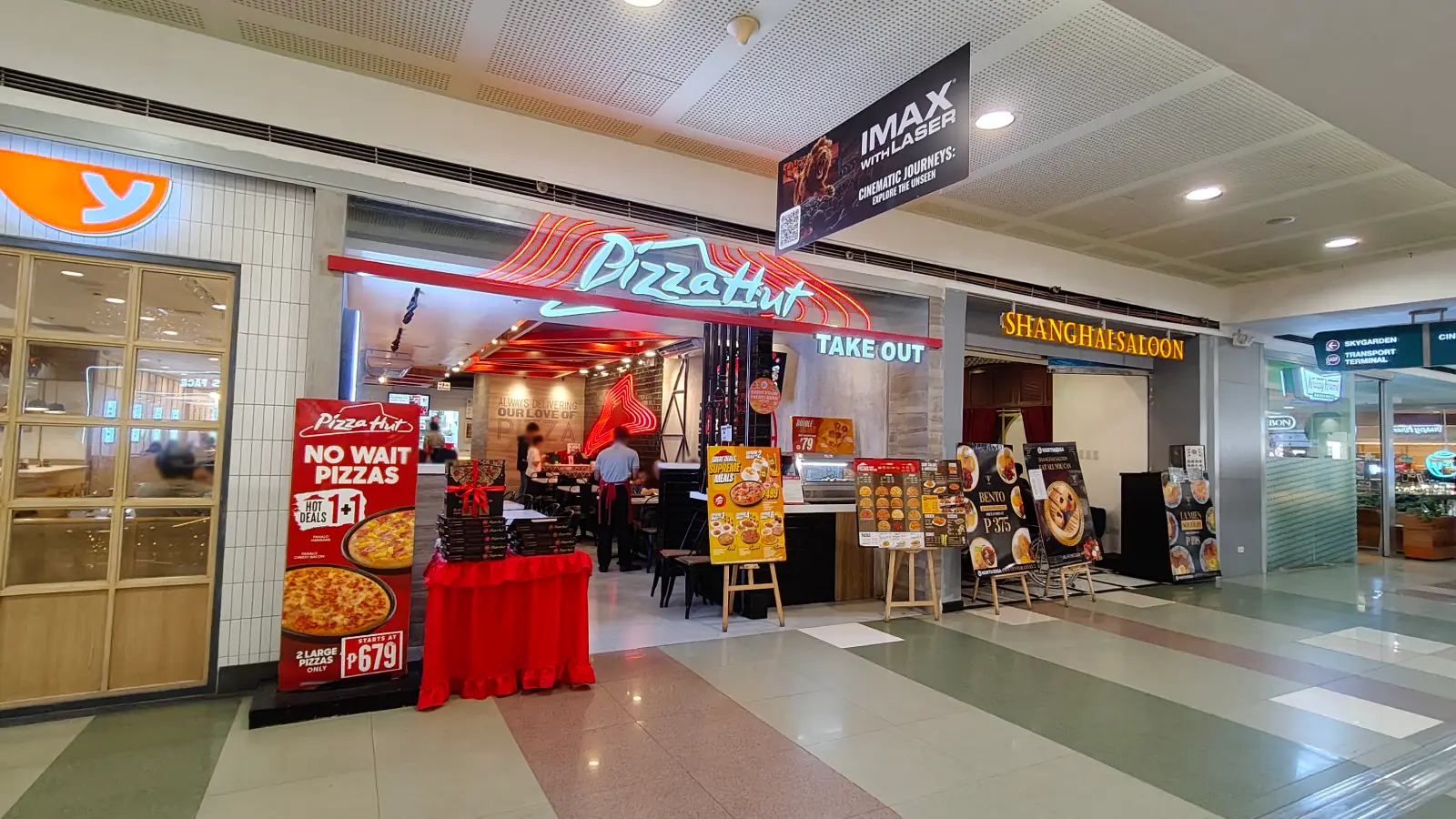 PIZZA HUT in SM City North EDSA